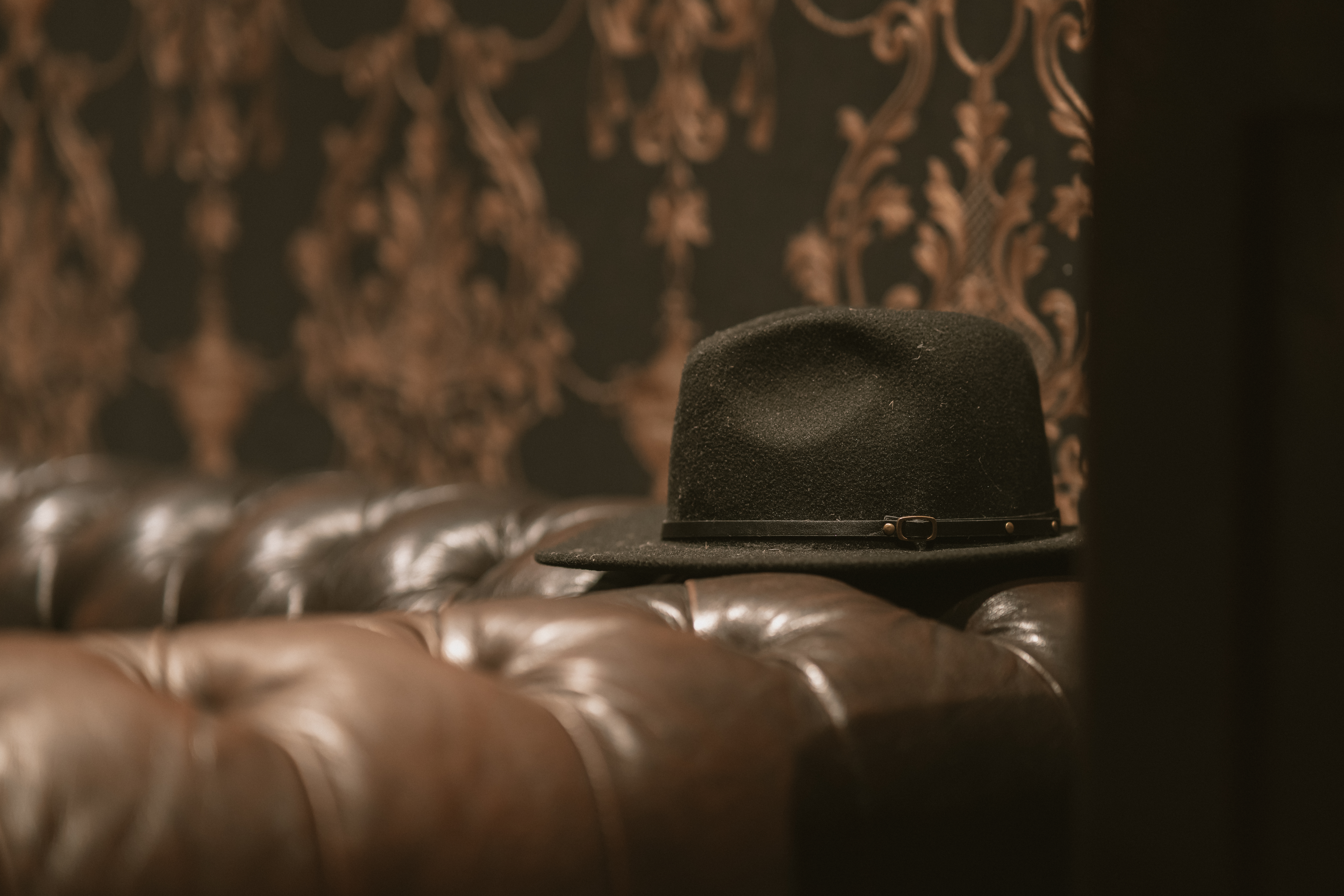 Chapeau noir de mafieux