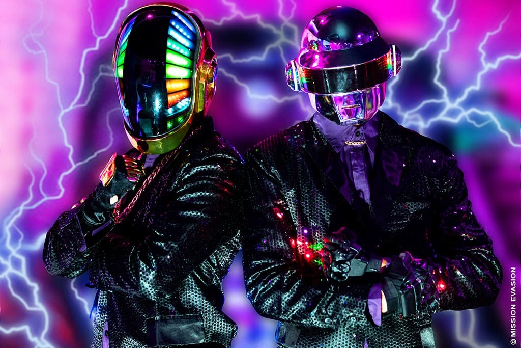 Les Dafts Punk au milieu de la mission Nuit d'ivresse